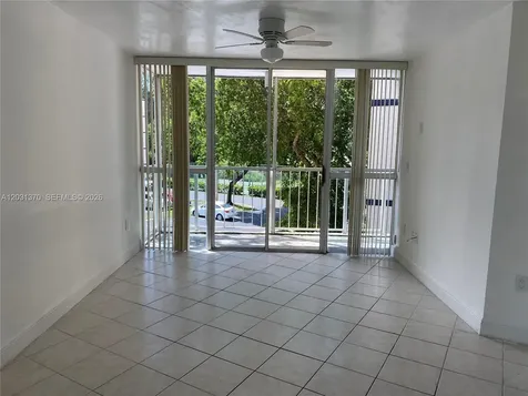 7075 NW 186th Street Hialeah FL 33015