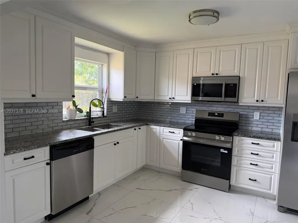 9125 SW 16th Road E Boca Raton FL 33428