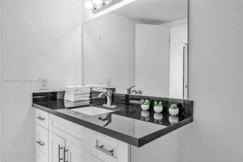 2101 S Ocean Drive Hollywood FL 33019