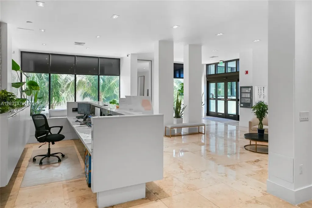 2101 S Ocean Drive Hollywood FL 33019