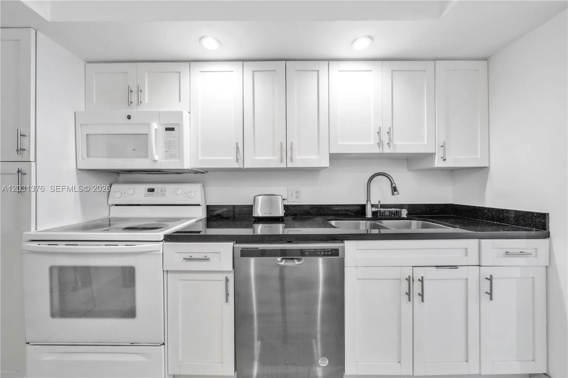 2101 S Ocean Drive Hollywood FL 33019