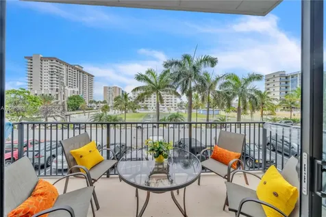 2101 S Ocean Drive Hollywood FL 33019