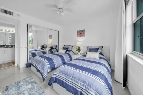 2101 S Ocean Drive Hollywood FL 33019