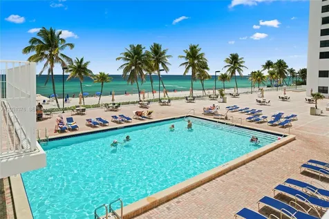 2101 S Ocean Drive Hollywood FL 33019