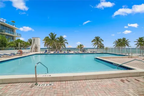 2101 S Ocean Drive Hollywood FL 33019