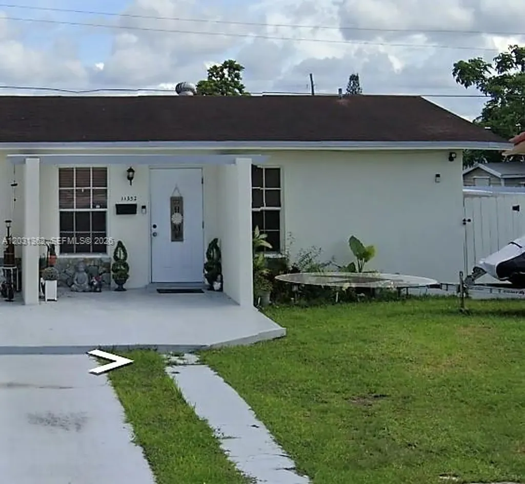 11352 SW 3rd Street Sweetwater FL 33174
