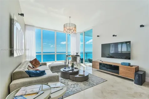 100 S Pointe Drive Miami Beach FL 33139