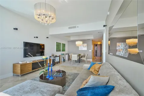 100 S Pointe Drive Miami Beach FL 33139