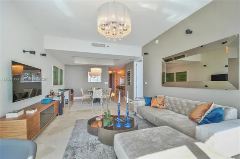 100 S Pointe Drive Miami Beach FL 33139