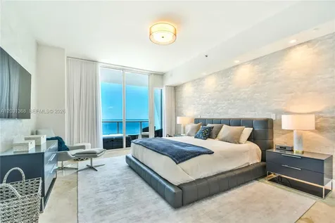100 S Pointe Drive Miami Beach FL 33139