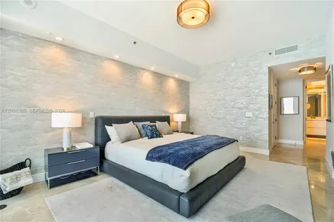 100 S Pointe Drive Miami Beach FL 33139