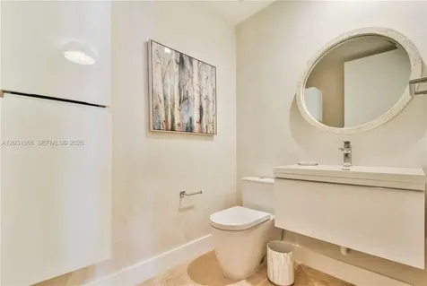 100 S Pointe Drive Miami Beach FL 33139
