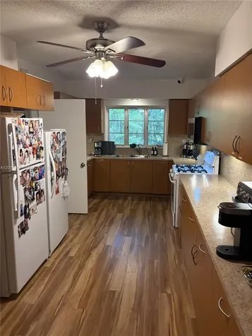 11715 SW 87th Avenue Miami FL 33176