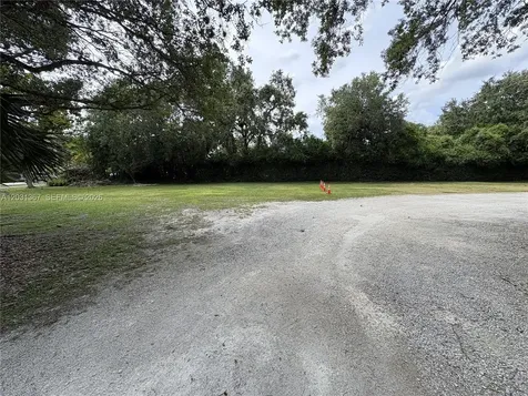 11715 SW 87th Avenue Miami FL 33176
