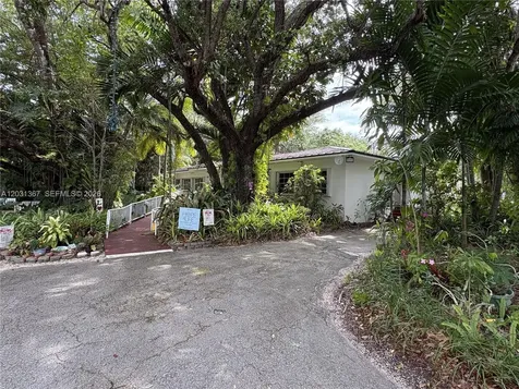 11715 SW 87th Avenue Miami FL 33176