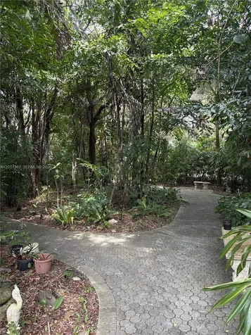 11715 SW 87th Avenue Miami FL 33176