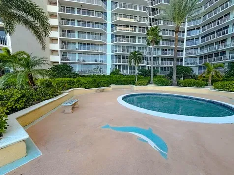 7601 E Treasure Drive North Bay Village FL 33141