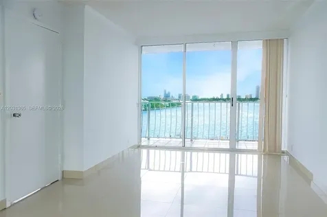 7601 E Treasure Drive North Bay Village FL 33141