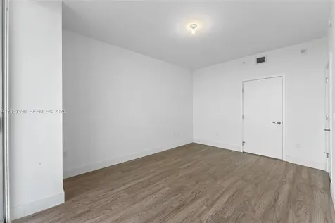 16385 Biscayne Boulevard North Miami Beach FL 33160