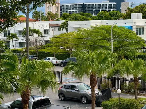 4011 N Meridian Avenue Miami Beach FL 33140