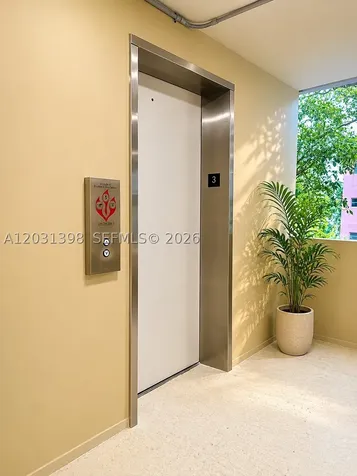 4011 N Meridian Avenue Miami Beach FL 33140