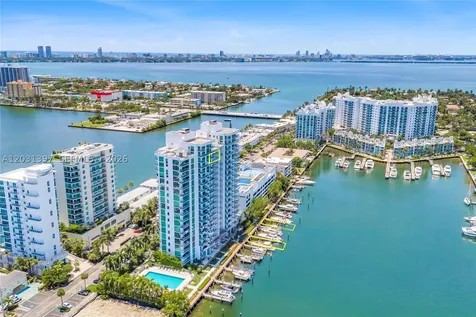 7928 East Drive North Bay Village FL 33141