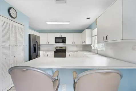 9314 SW 212th Terrace Cutler Bay FL 33189