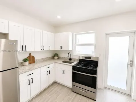 7735 Byron Avenue Miami Beach FL 33141