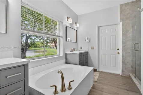 370 Carrington Drive Weston FL 33326