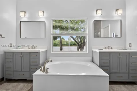 370 Carrington Drive Weston FL 33326