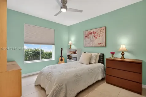 370 Carrington Drive Weston FL 33326