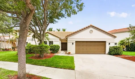 370 Carrington Drive Weston FL 33326