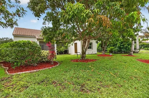 370 Carrington Drive Weston FL 33326