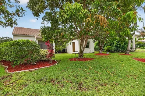 370 Carrington Drive Weston FL 33326