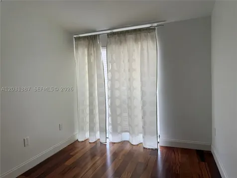 19220 NE 25th Avenue Miami FL 33180