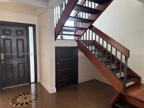 19220 NE 25th Avenue Miami FL 33180