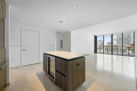 68 SE 6th Street Miami FL 33131