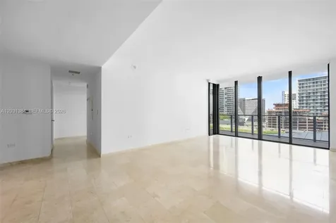 68 SE 6th Street Miami FL 33131