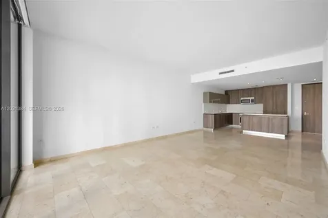 68 SE 6th Street Miami FL 33131