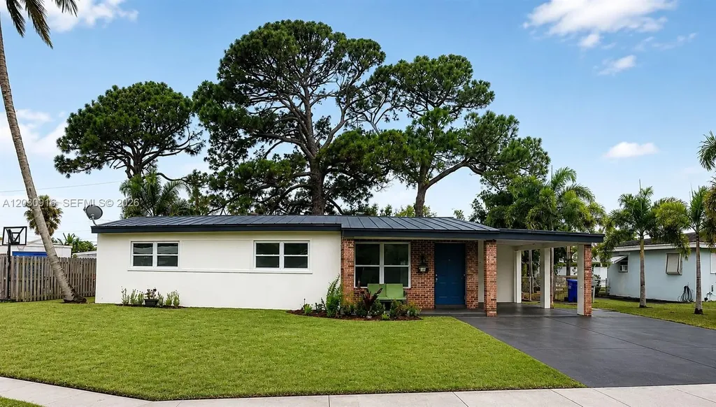 1029 SW 1st Avenue Pompano Beach FL 33060