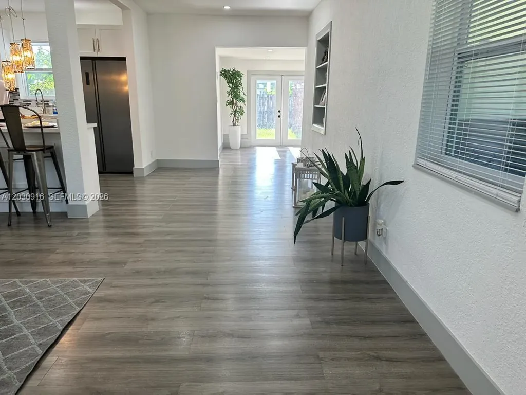 1029 SW 1st Avenue Pompano Beach FL 33060