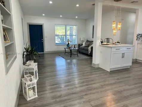 1029 SW 1st Avenue Pompano Beach FL 33060