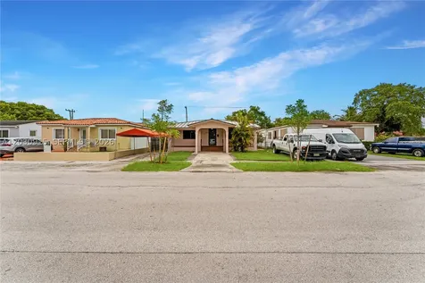 121 SW 71st Avenue Miami FL 33144