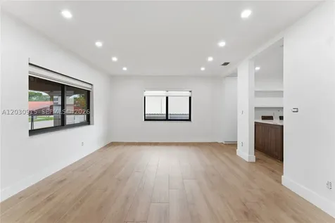 121 SW 71st Avenue Miami FL 33144