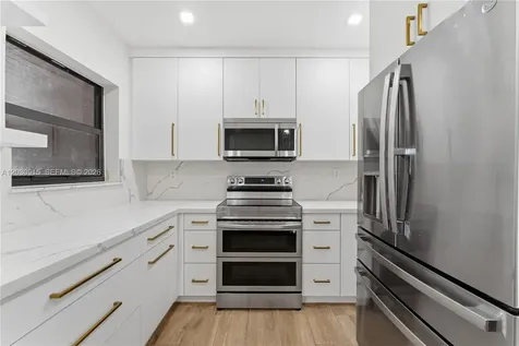 121 SW 71st Avenue Miami FL 33144