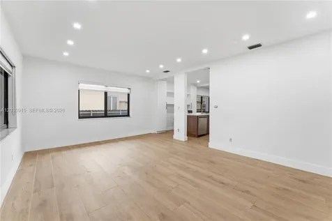 121 SW 71st Avenue Miami FL 33144