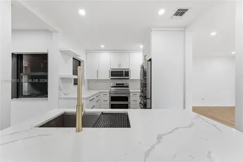 121 SW 71st Avenue Miami FL 33144
