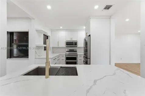 121 SW 71st Avenue Miami FL 33144