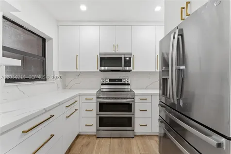 121 SW 71st Avenue Miami FL 33144