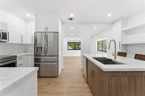 121 SW 71st Avenue Miami FL 33144